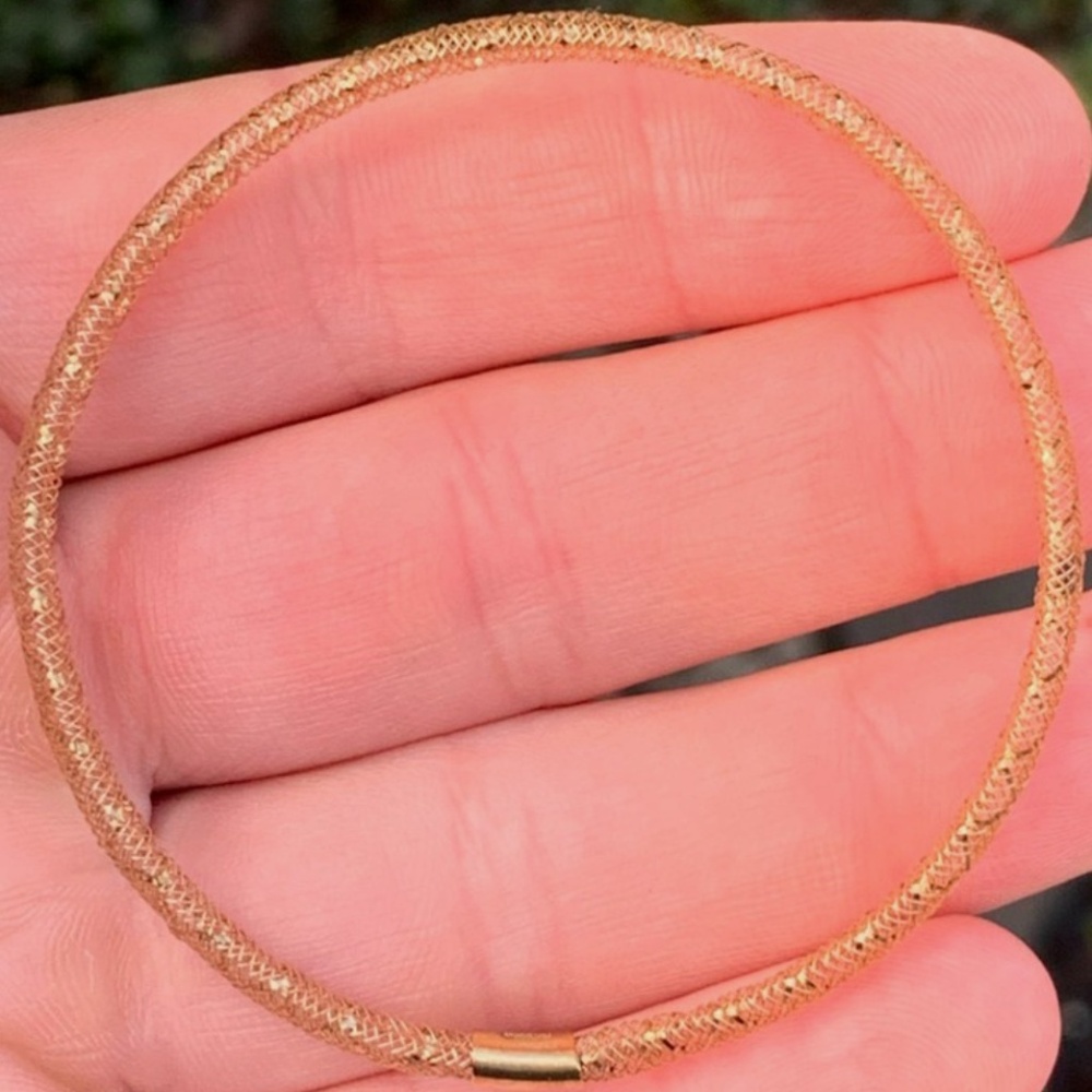 9ct gold bangle Italian - Picture 6 of 7